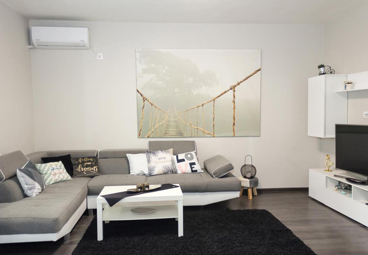 Cosy And Modern 1Bd Flat Near The City Centre By Flat Mаnager Varna Bagian luar foto