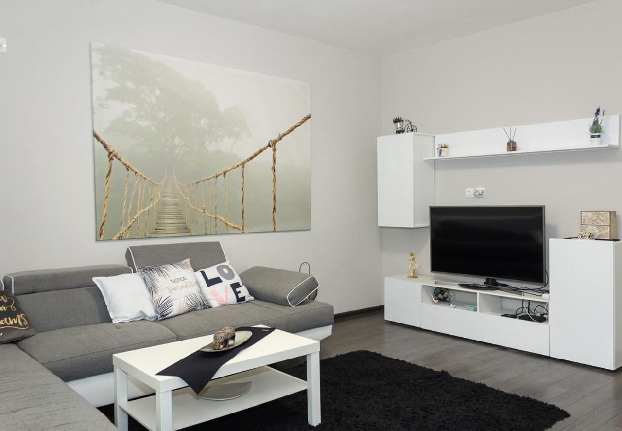 Cosy And Modern 1Bd Flat Near The City Centre By Flat Mаnager Varna Bagian luar foto